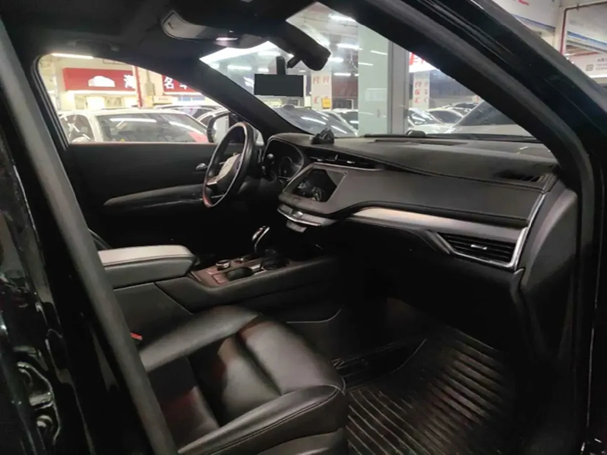 2021 Cadillac XT4 2.0T 237HP L4 9AT,autocango,china used car exporter,china ev exporter,chinese used car exporter,chinese used ev exporter