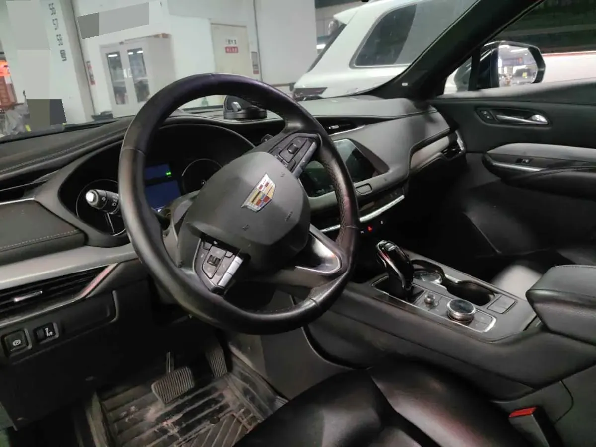 2021 Cadillac XT4 2.0T 237HP L4 9AT,autocango,china used car exporter,china ev exporter,chinese used car exporter,chinese used ev exporter