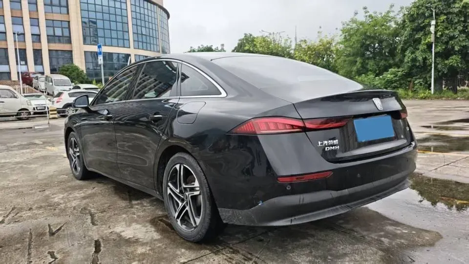 2023 Roewe D7 1.5L 112HP L4 1DHT PHEV 21.4KWH,autocango,china used car exporter,china ev exporter,chinese used car exporter,chinese used ev exporter