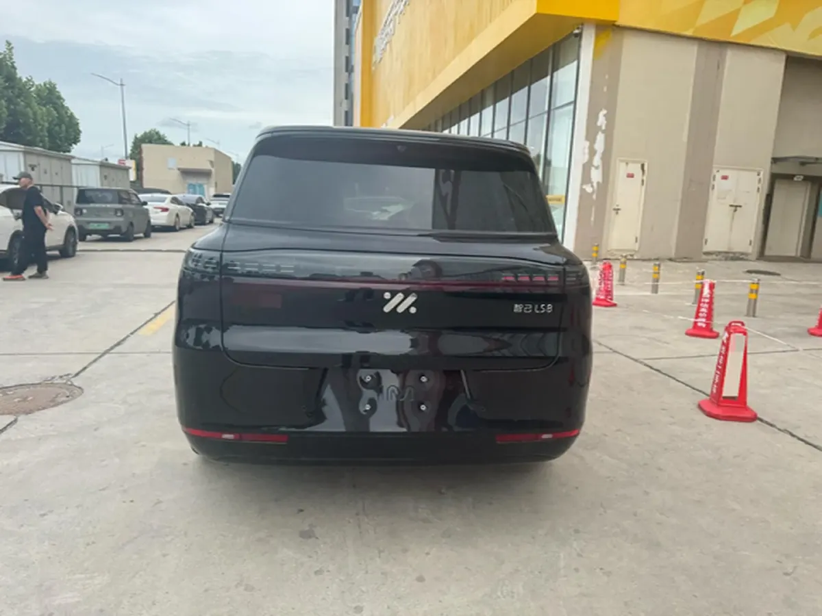 2026 WEY BlueMountain 1.5T 170HP L4 4DHT PHEV,autocango,china used car exporter,china ev exporter,chinese used car exporter,chinese used ev exporter