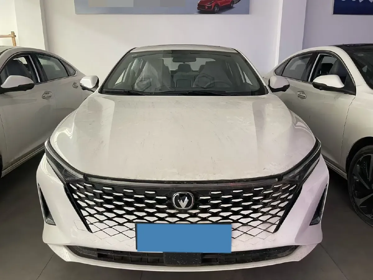 2023 ChangAn Raeton Plus 1.5T 188HP L4 7DCT,autocango,china used car exporter,china ev exporter,chinese used car exporter,chinese used ev exporter