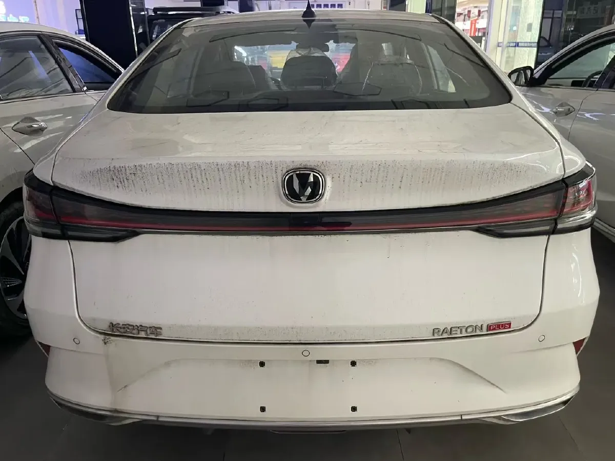 2023 ChangAn Raeton Plus 1.5T 188HP L4 7DCT,autocango,china used car exporter,china ev exporter,chinese used car exporter,chinese used ev exporter