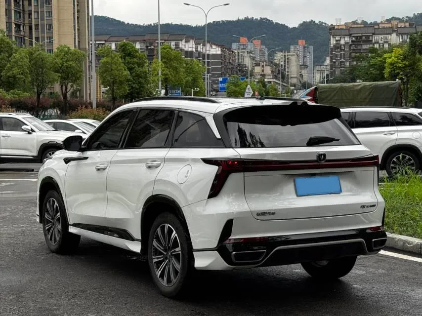 2023 ChangAn CS75 1.5T 188HP L4 7DCT,autocango,china used car exporter,china ev exporter,chinese used car exporter,chinese used ev exporter