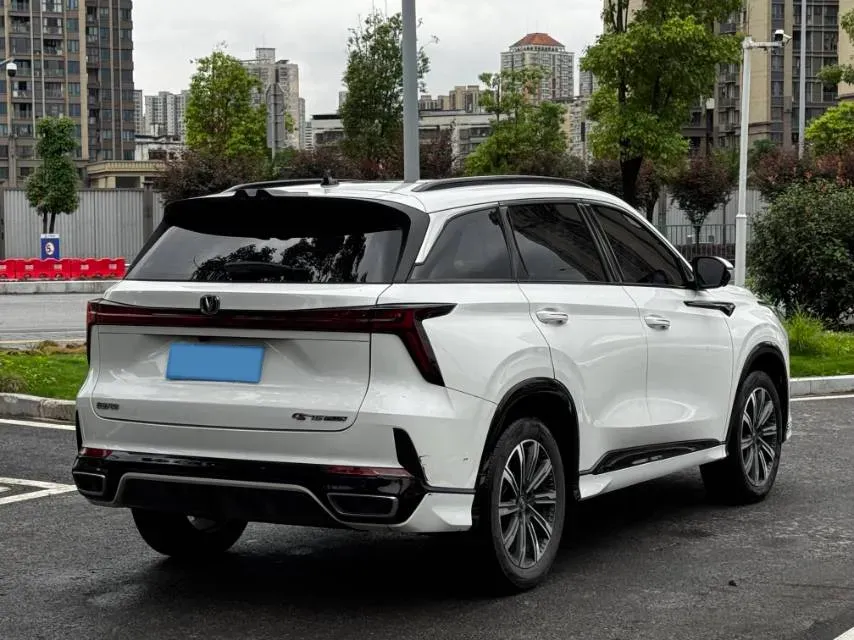 2023 ChangAn CS75 1.5T 188HP L4 7DCT,autocango,china used car exporter,china ev exporter,chinese used car exporter,chinese used ev exporter