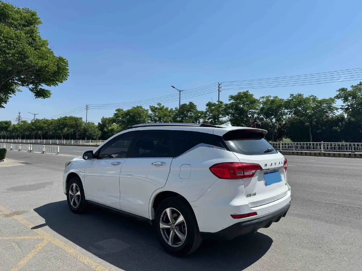 2018 Haval M6 1.5T 150HP L4 7DCT,autocango,china used car exporter,china ev exporter,chinese used car exporter,chinese used ev exporter