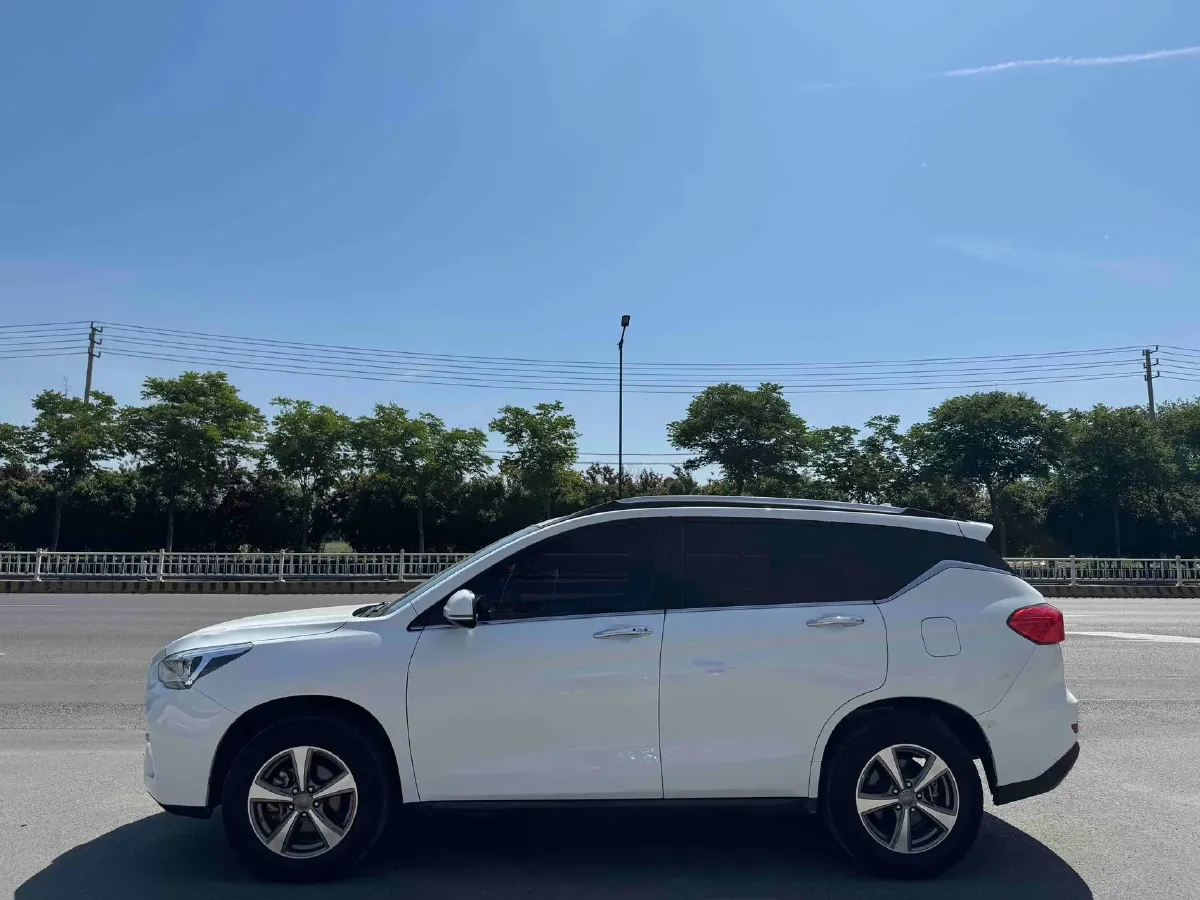 2018 Haval M6 1.5T 150HP L4 7DCT,autocango,china used car exporter,china ev exporter,chinese used car exporter,chinese used ev exporter