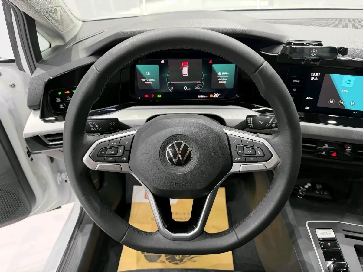 2023 Volkswagen Golf 1.4T 150HP L4 7DCT,autocango,china used car exporter,china ev exporter,chinese used car exporter,chinese used ev exporter