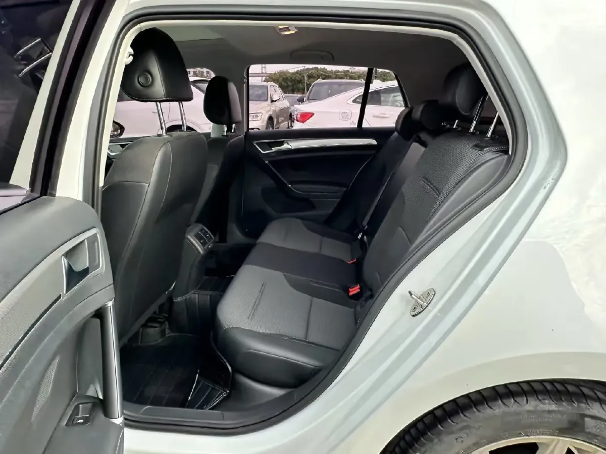 2018 Volkswagen Golf 1.4T 131HP L4 7DCT,autocango,china used car exporter,china ev exporter,chinese used car exporter,chinese used ev exporter