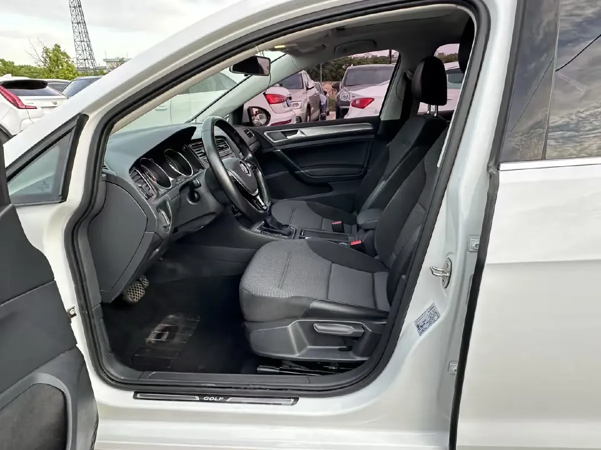 2018 Volkswagen Golf 1.4T 131HP L4 7DCT,autocango,china used car exporter,china ev exporter,chinese used car exporter,chinese used ev exporter