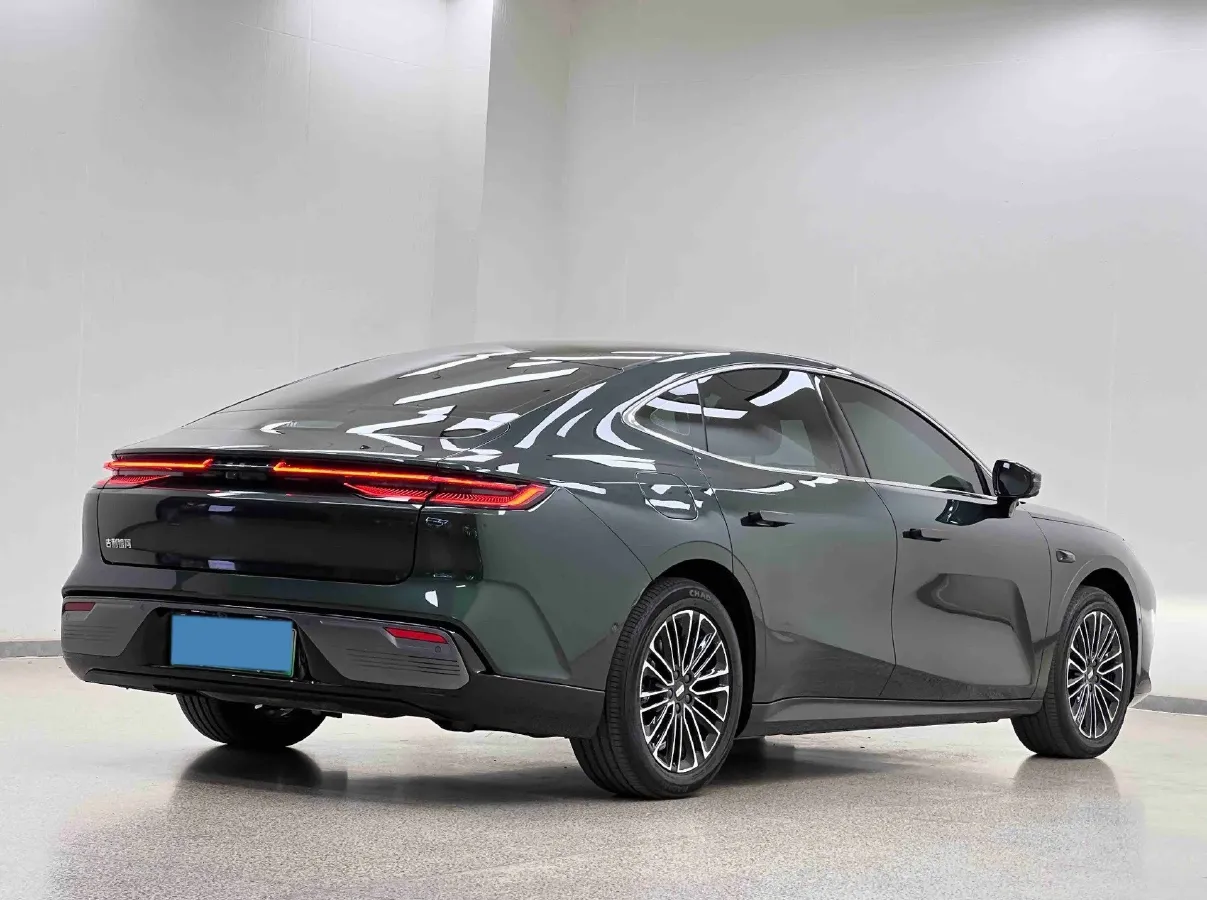 2025 Geely Galaxy Starshine 8 1.5L 112HP L4 1DHT PHEV,autocango,china used car exporter,china ev exporter,chinese used car exporter,chinese used ev exporter