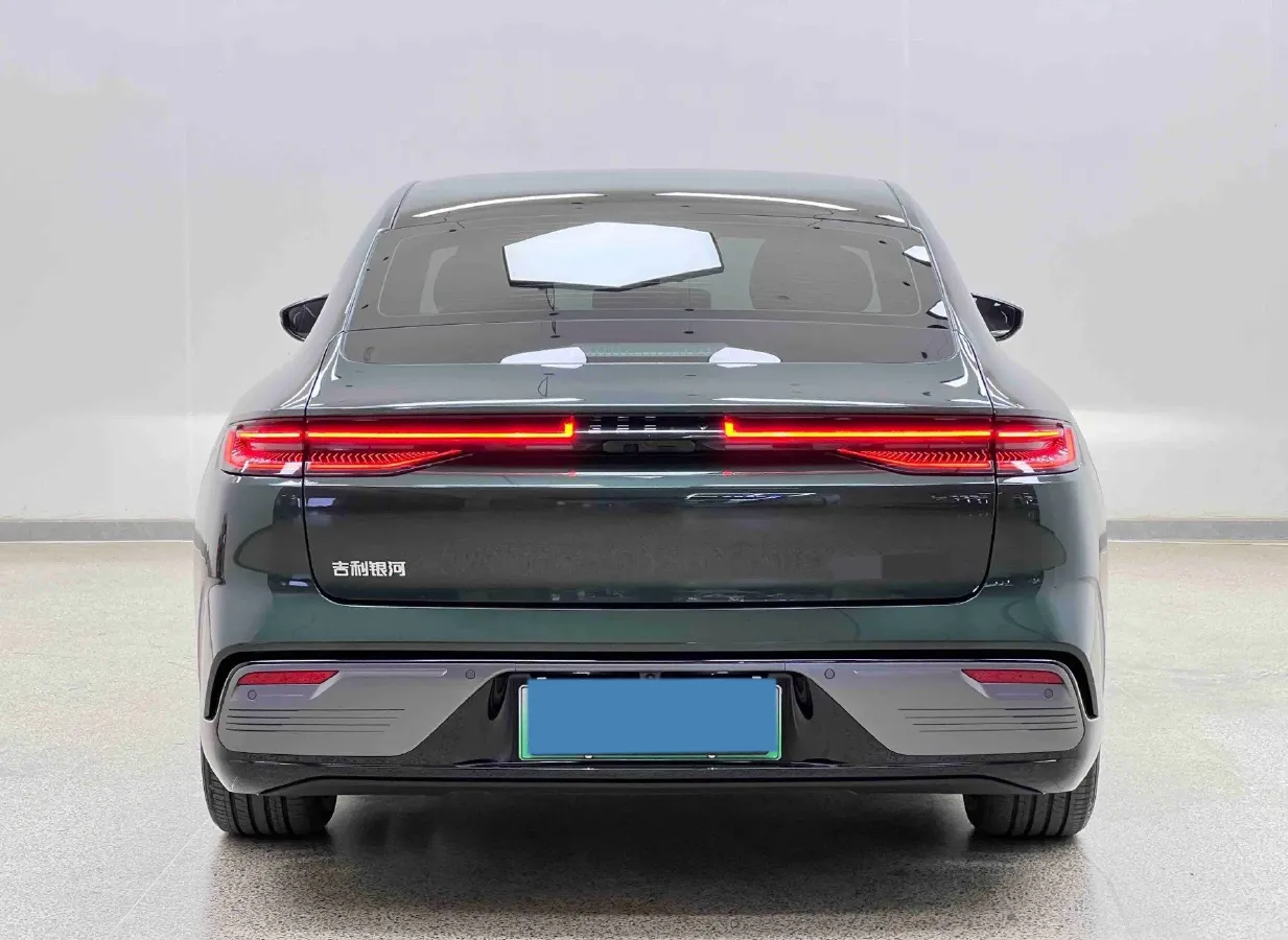 2025 Geely Galaxy Starshine 8 1.5L 112HP L4 1DHT PHEV,autocango,china used car exporter,china ev exporter,chinese used car exporter,chinese used ev exporter