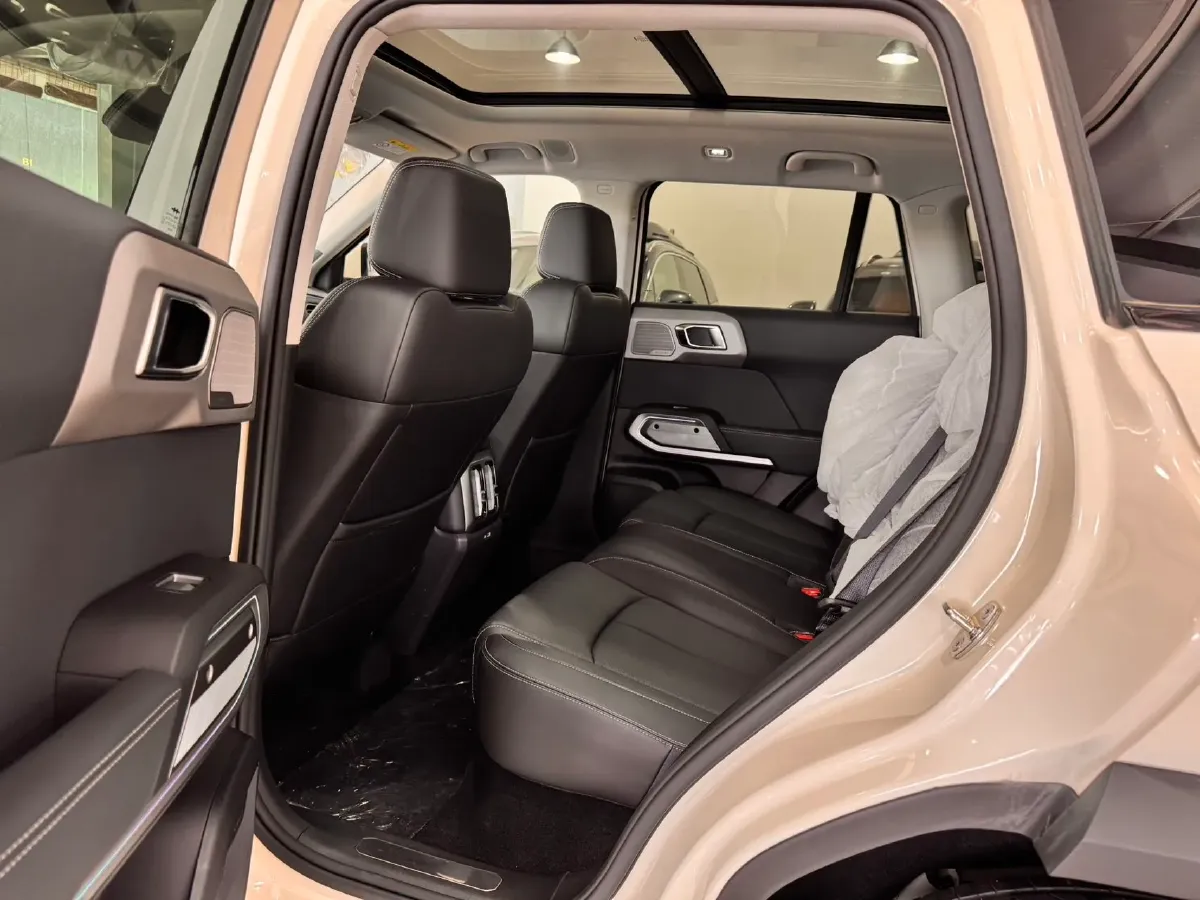 2025 FangChengBao Tai 3 BEV,autocango,china used car exporter,china ev exporter,chinese used car exporter,chinese used ev exporter