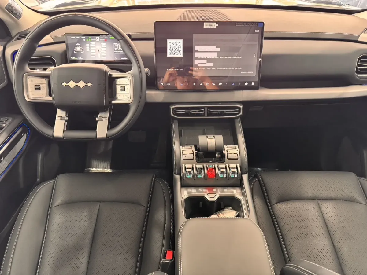 2025 FangChengBao Tai 3 BEV,autocango,china used car exporter,china ev exporter,chinese used car exporter,chinese used ev exporter