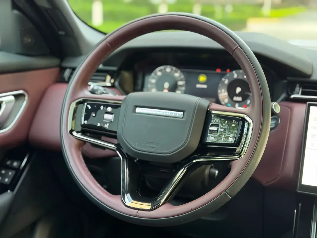 2025 Land Rover Range Rover Velar 2.0T 250HP L4 8AT,autocango,china used car exporter,china ev exporter,chinese used car exporter,chinese used ev exporter