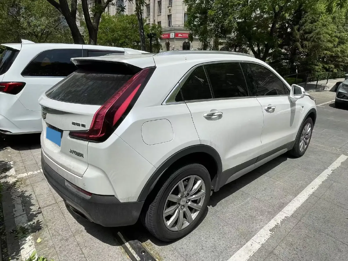 2020 Cadillac XT4 2.0T 241HP L4 9AT,autocango,china used car exporter,china ev exporter,chinese used car exporter,chinese used ev exporter