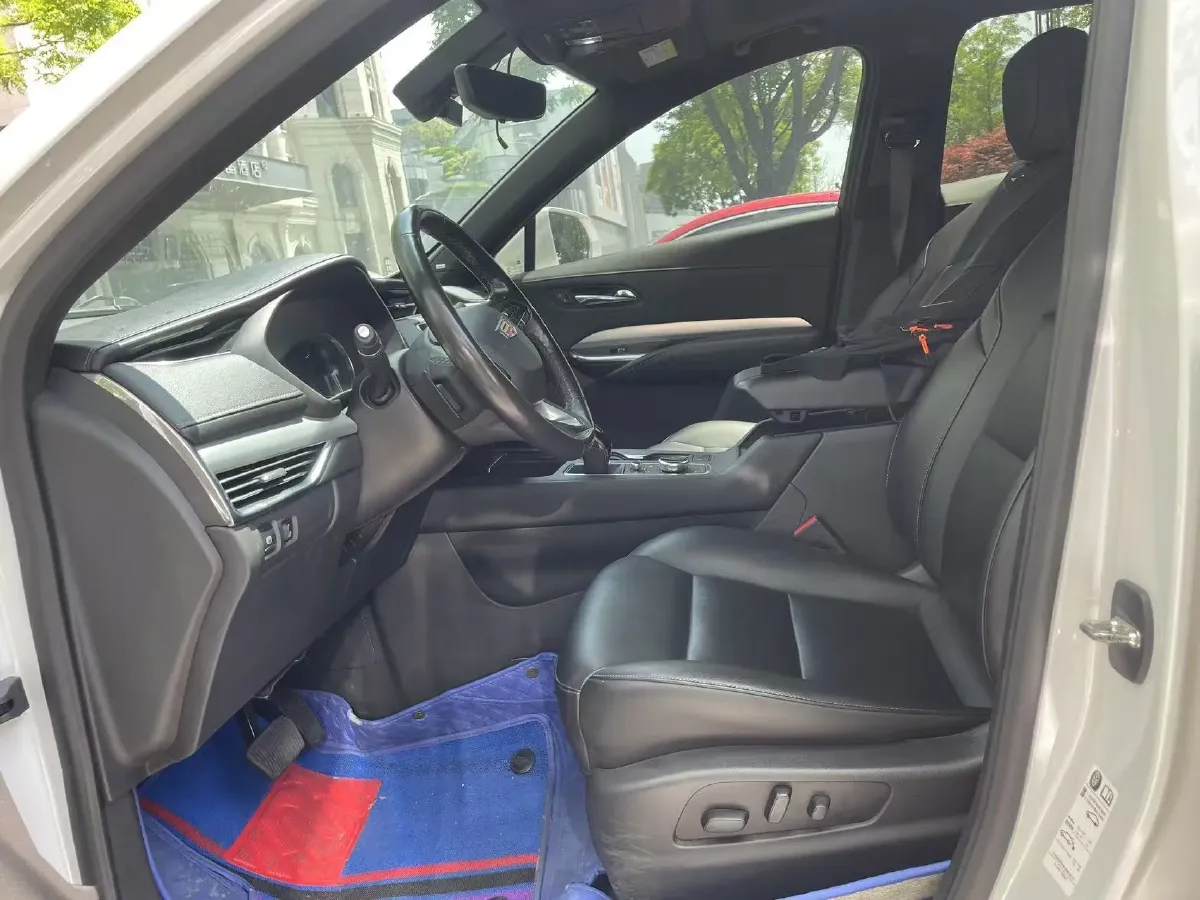 2020 Cadillac XT4 2.0T 241HP L4 9AT,autocango,china used car exporter,china ev exporter,chinese used car exporter,chinese used ev exporter