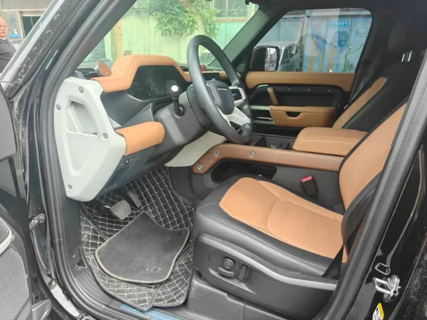 2024 Land Rover Defender 3.0T 400HP L6 8AT,autocango,china used car exporter,china ev exporter,chinese used car exporter,chinese used ev exporter