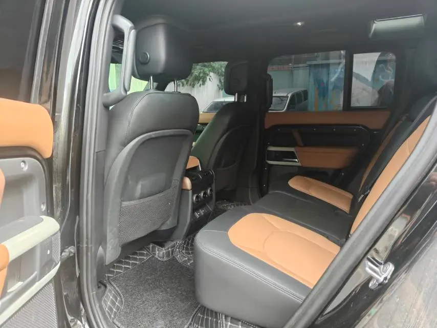 2024 Land Rover Defender 3.0T 400HP L6 8AT,autocango,china used car exporter,china ev exporter,chinese used car exporter,chinese used ev exporter