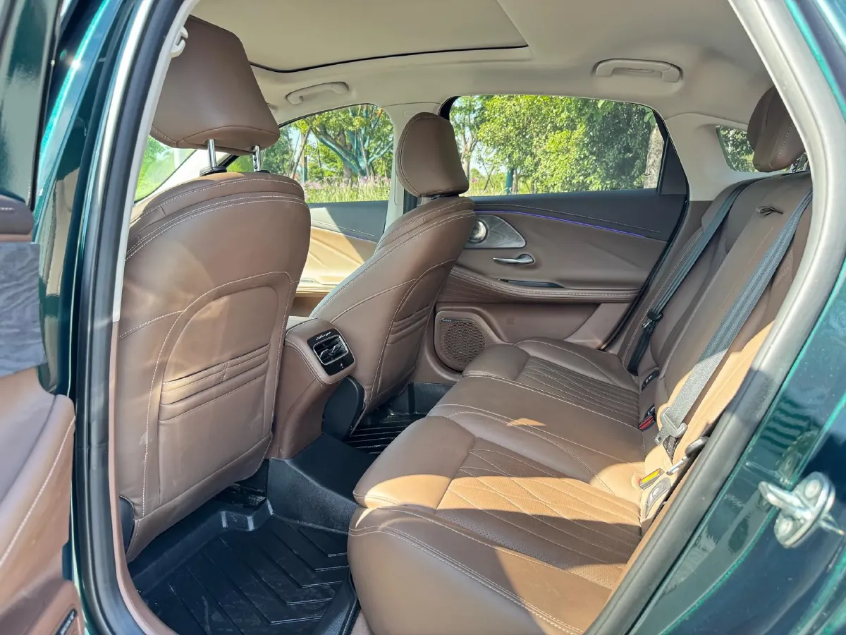 2023 Chery Arrizo 8 2.0T 254HP L4 7DCT,autocango,china used car exporter,china ev exporter,chinese used car exporter,chinese used ev exporter