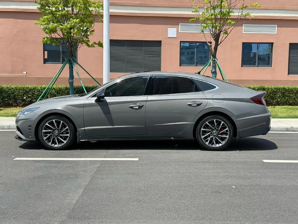 2020 Hyundai Sonata 2.0T 240HP L4 8AT,autocango,china used car exporter,china ev exporter,chinese used car exporter,chinese used ev exporter