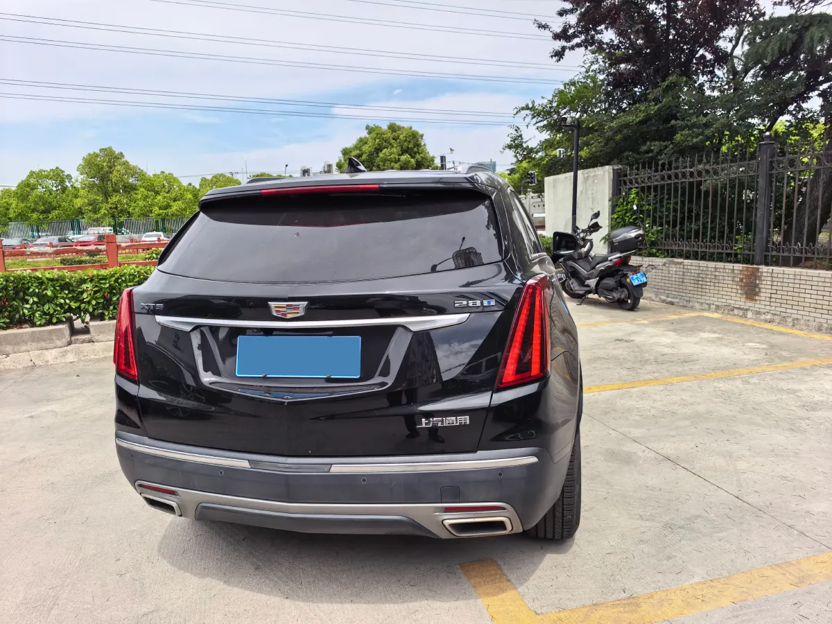 2022 Cadillac XT5 2.0T 237HP L4 9AT,autocango,china used car exporter,china ev exporter,chinese used car exporter,chinese used ev exporter
