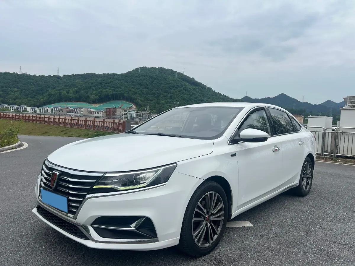 2019 Roewe i6 1.6L 125HP L4 CVT,autocango,china used car exporter,china ev exporter,chinese used car exporter,chinese used ev exporter