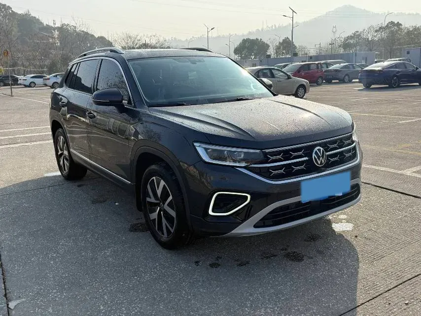 2024 Volkswagen Tayron 2.0T 186HP L4 7DCT,autocango,china used car exporter,china ev exporter,chinese used car exporter,chinese used ev exporter