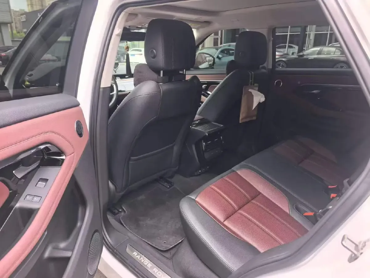 2022 Land Rover Range Rover Evoque 2.0T 249HP L4 9AT,autocango,china used car exporter,china ev exporter,chinese used car exporter,chinese used ev exporter