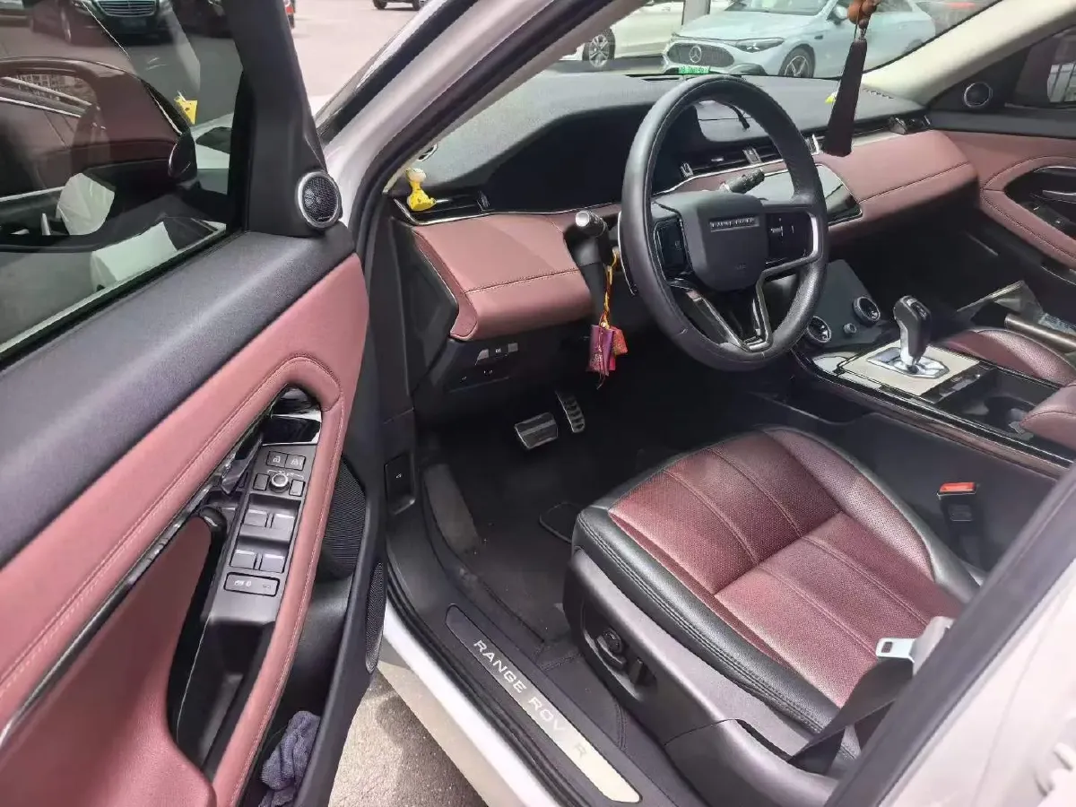2022 Land Rover Range Rover Evoque 2.0T 249HP L4 9AT,autocango,china used car exporter,china ev exporter,chinese used car exporter,chinese used ev exporter