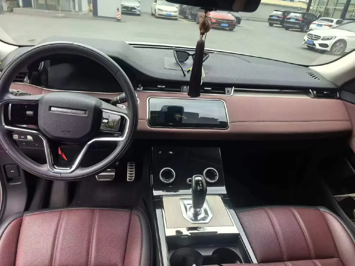 2022 Land Rover Range Rover Evoque 2.0T 249HP L4 9AT,autocango,china used car exporter,china ev exporter,chinese used car exporter,chinese used ev exporter