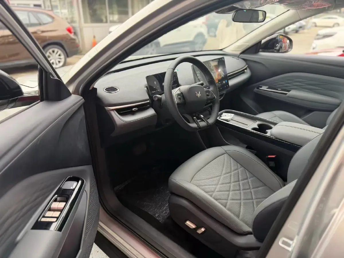 2025 WuLing HongGuang New Energy REEV 99HP REEV,autocango,china used car exporter,china ev exporter,chinese used car exporter,chinese used ev exporter