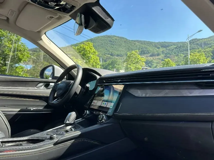 2023 MAXUS Interstellar 2.0T 261HP L4 8AT,autocango,china used car exporter,china ev exporter,chinese used car exporter,chinese used ev exporter