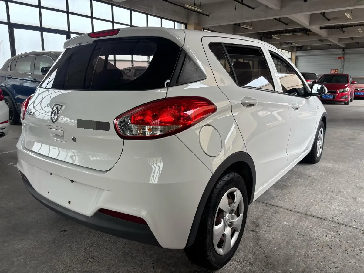 2016 BaoJun 310 1.2L 82HP L4 5MT,autocango,china used car exporter,china ev exporter,chinese used car exporter,chinese used ev exporter