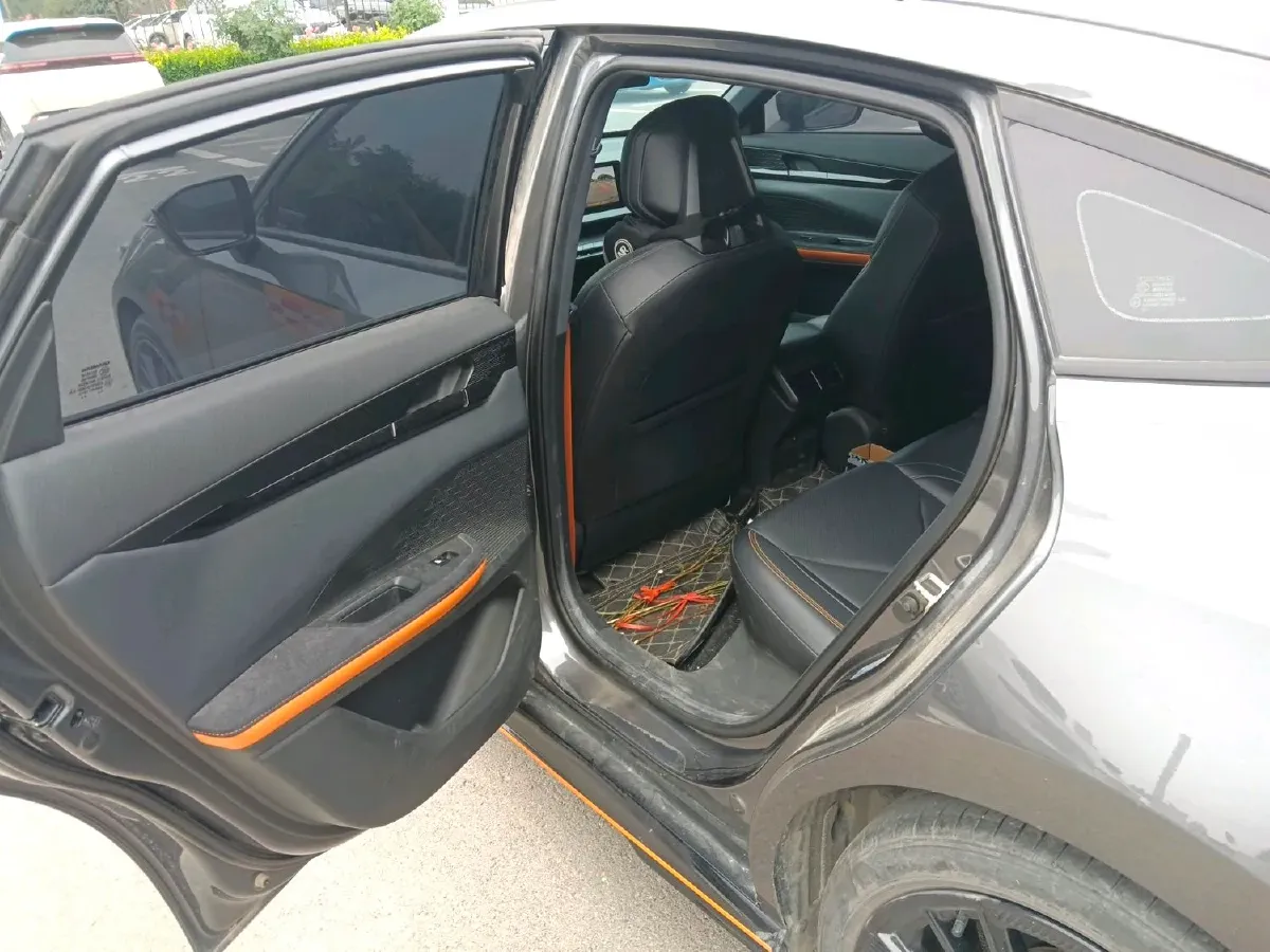 2022 ChangAn UNI-V 1.5T 188HP L4 7DCT,autocango,china used car exporter,china ev exporter,chinese used car exporter,chinese used ev exporter