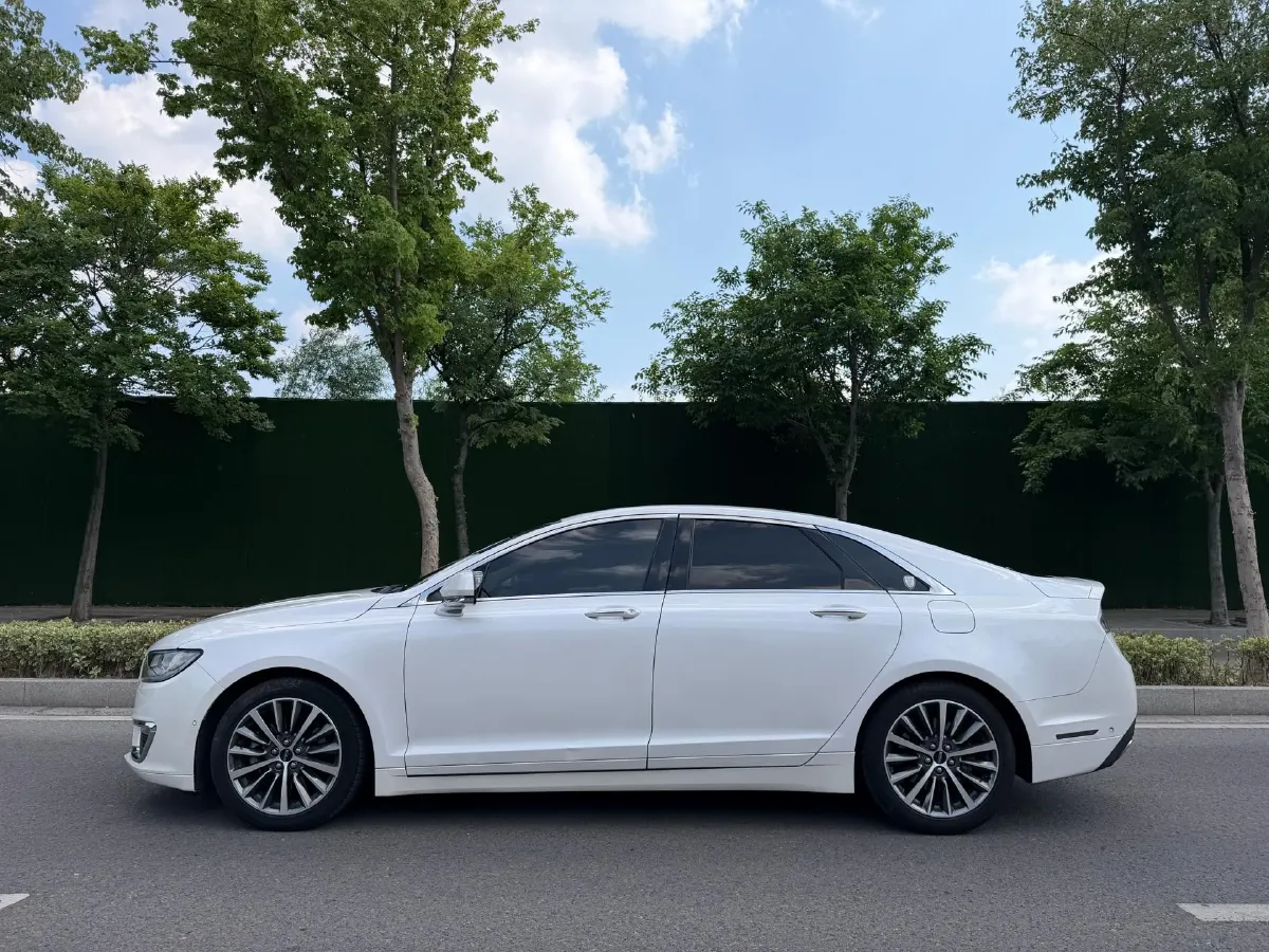 2019 Lincoln MKZ 2.0T 196HP L4 6AT,autocango,china used car exporter,china ev exporter,chinese used car exporter,chinese used ev exporter