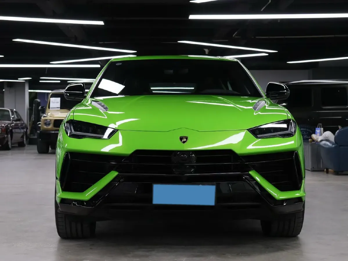 2023 Lamborghini Urus 4.0T 641HP V8 8AT,autocango,china used car exporter,china ev exporter,chinese used car exporter,chinese used ev exporter
