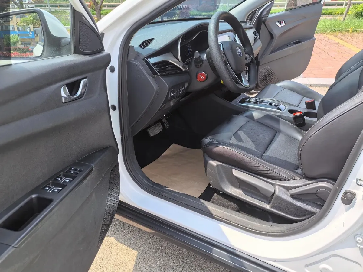 2022 ChangAn Eado BEV 53.64KWH,autocango,china used car exporter,china ev exporter,chinese used car exporter,chinese used ev exporter