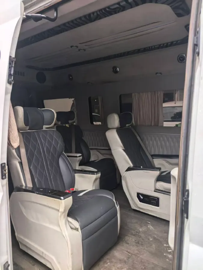 2018 MAXUS XinTu V80 2.5T 136HP L4 6MT,autocango,china used car exporter,china ev exporter,chinese used car exporter,chinese used ev exporter