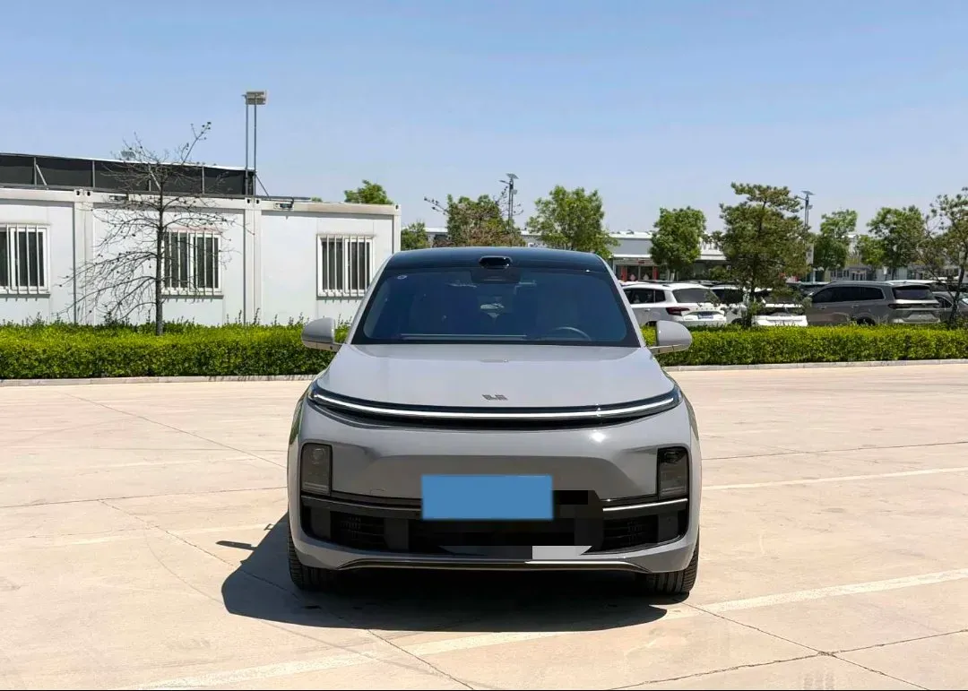 2025 Li L9 Range Extended 154HP REEV,autocango,china used car exporter,china ev exporter,chinese used car exporter,chinese used ev exporter