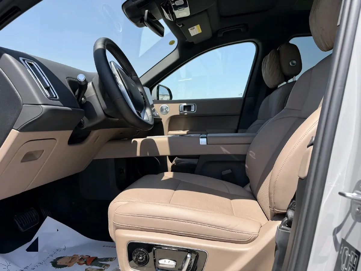 2025 Li L9 Range Extended 154HP REEV,autocango,china used car exporter,china ev exporter,chinese used car exporter,chinese used ev exporter