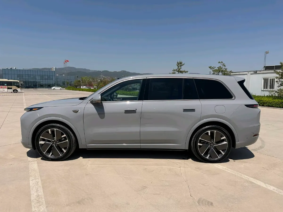 2025 Li L9 Range Extended 154HP REEV,autocango,china used car exporter,china ev exporter,chinese used car exporter,chinese used ev exporter