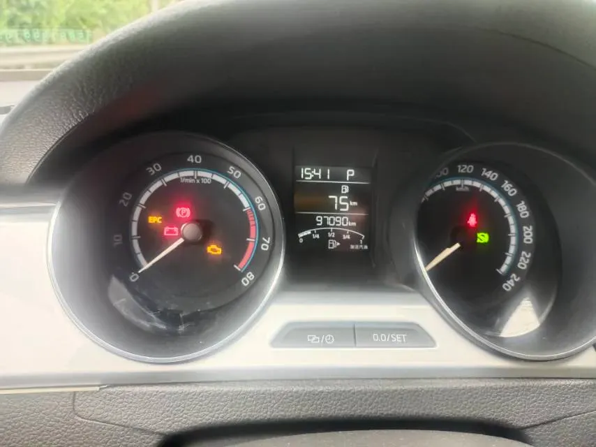 2020 Skoda Rapid 1.5L 112HP L4 6AT,autocango,china used car exporter,china ev exporter,chinese used car exporter,chinese used ev exporter
