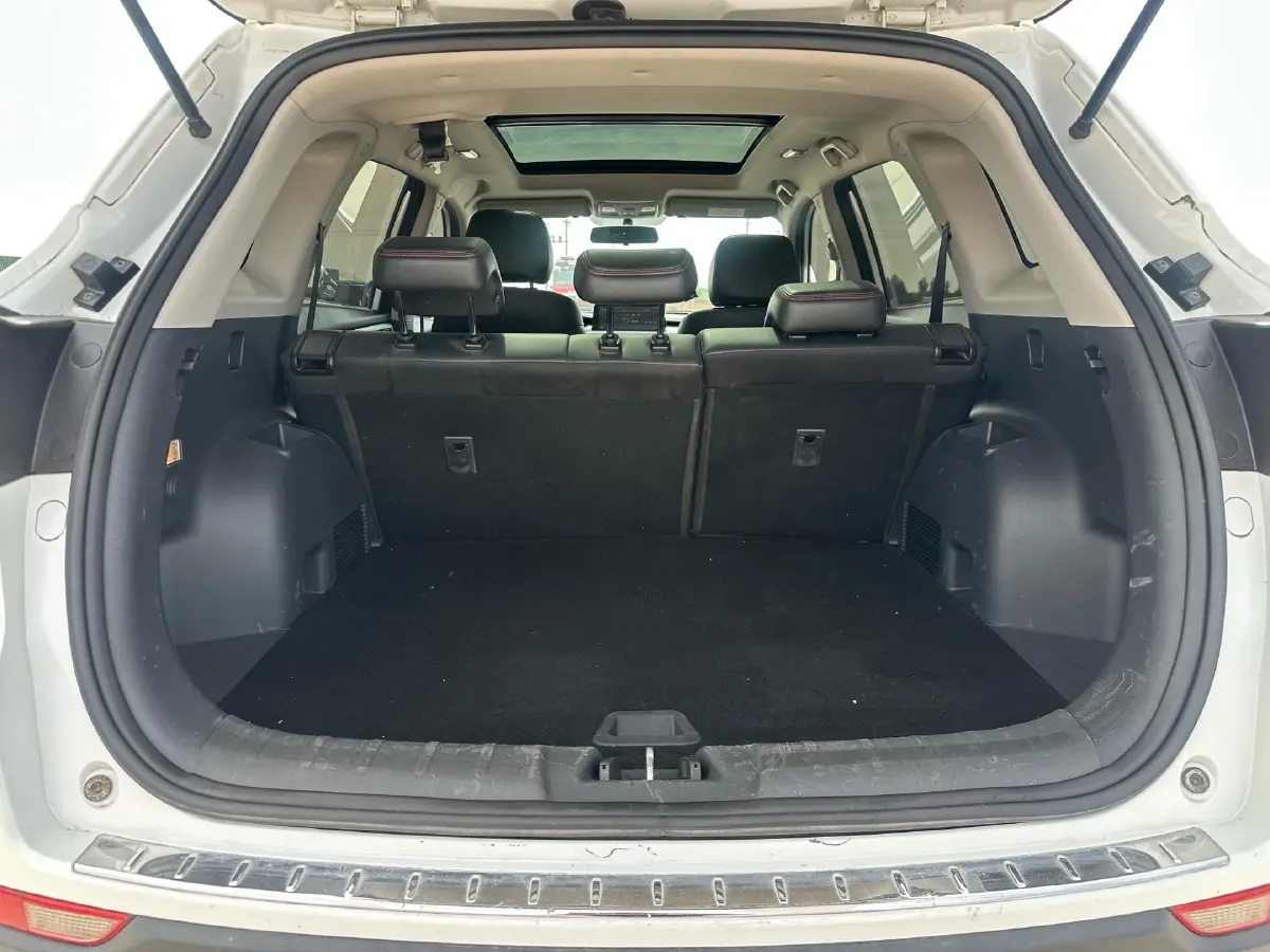 2021 ChangAn CS75 1.5T 178HP L4 7DCT,autocango,china used car exporter,china ev exporter,chinese used car exporter,chinese used ev exporter