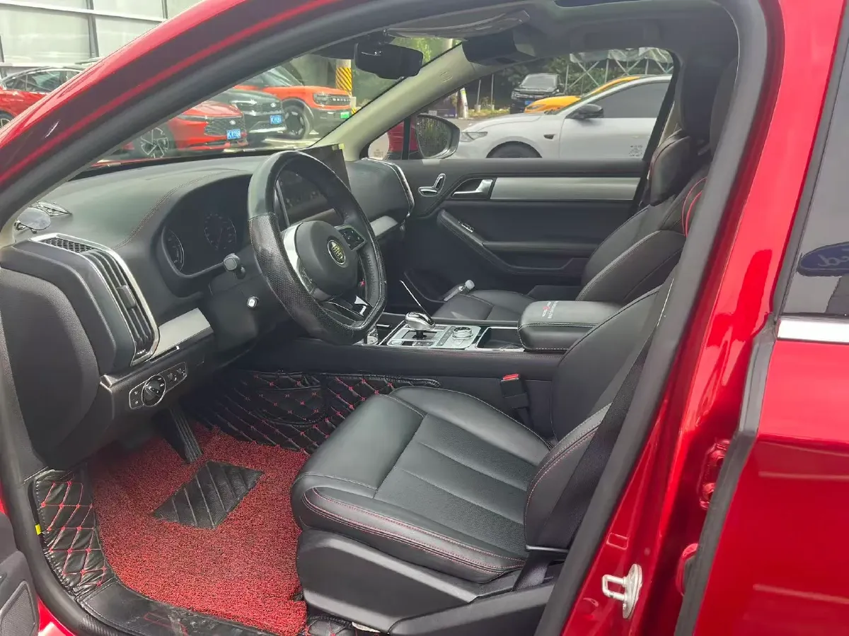 2020 DS 7 1.6T 180HP L4 8AT,autocango,china used car exporter,china ev exporter,chinese used car exporter,chinese used ev exporter