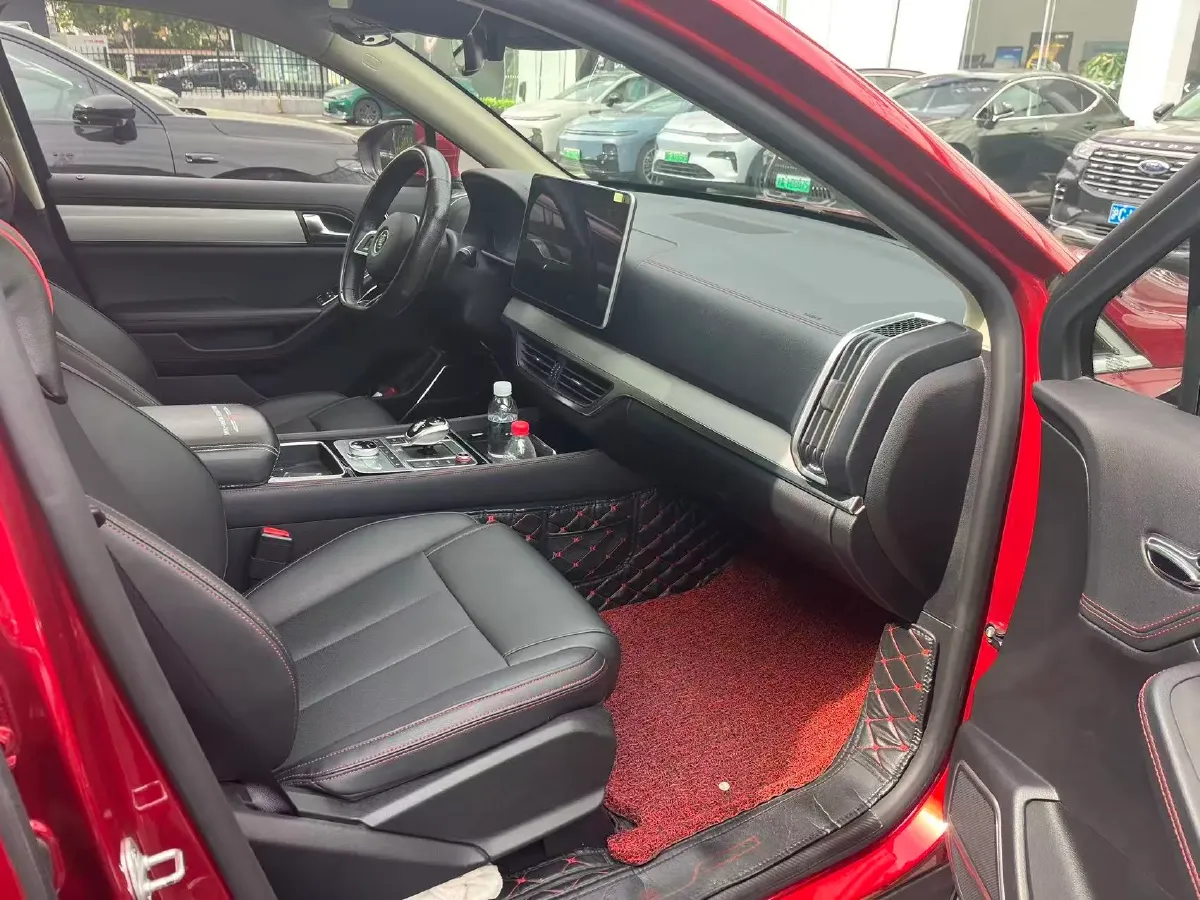 2020 DS 7 1.6T 180HP L4 8AT,autocango,china used car exporter,china ev exporter,chinese used car exporter,chinese used ev exporter
