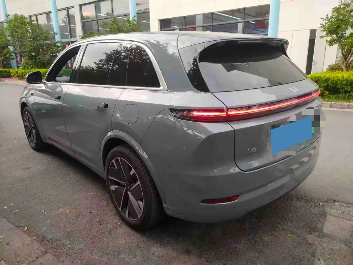 2025 Li L7 Range Extended 154HP REEV,autocango,china used car exporter,china ev exporter,chinese used car exporter,chinese used ev exporter