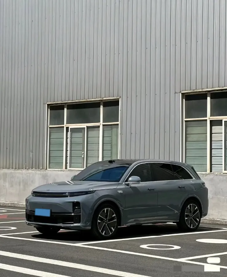 2025 Li L7 Range Extended 154HP REEV,autocango,china used car exporter,china ev exporter,chinese used car exporter,chinese used ev exporter