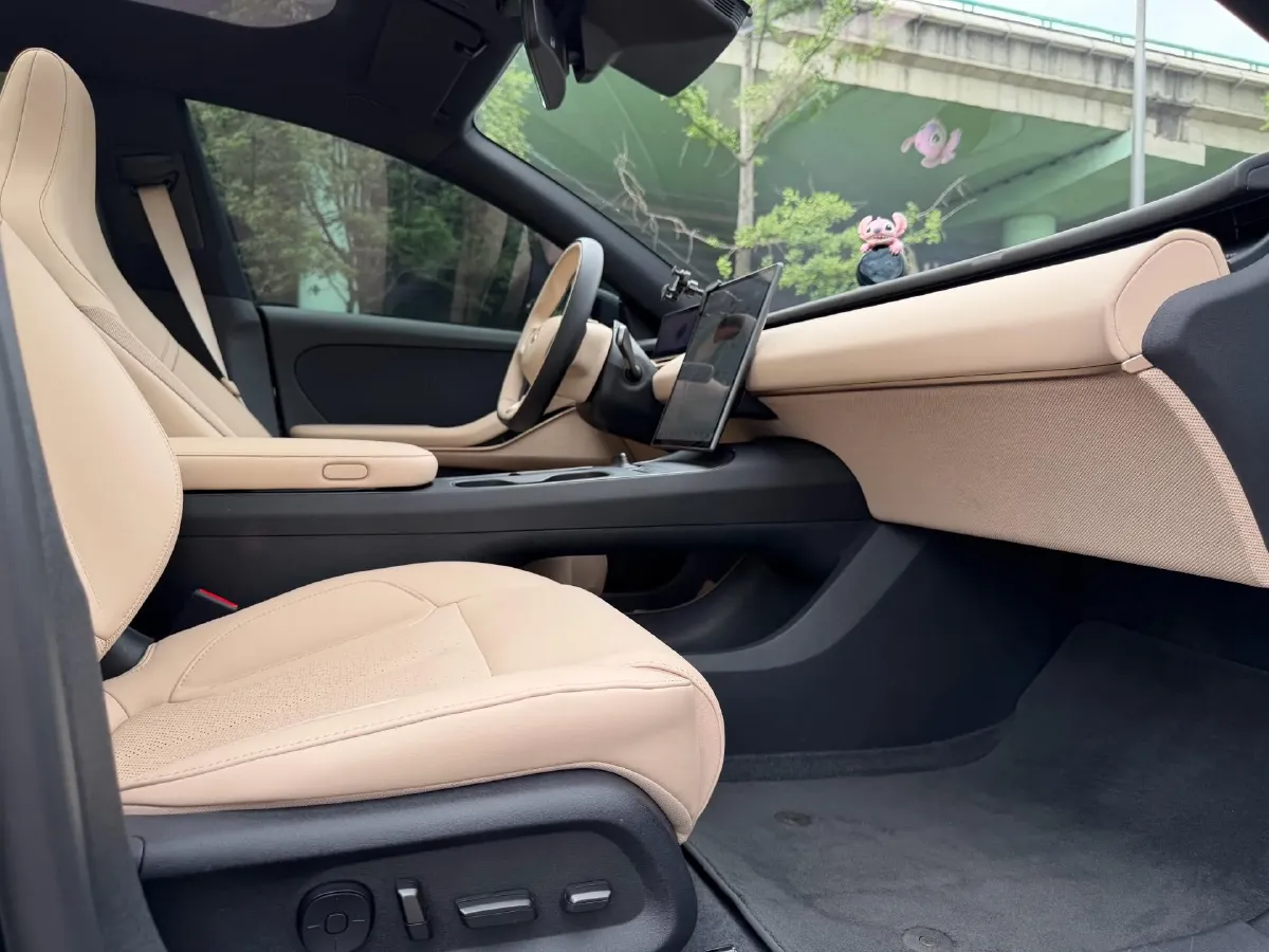 2024 NIO ET5T BEV 75KWH,autocango,china used car exporter,china ev exporter,chinese used car exporter,chinese used ev exporter