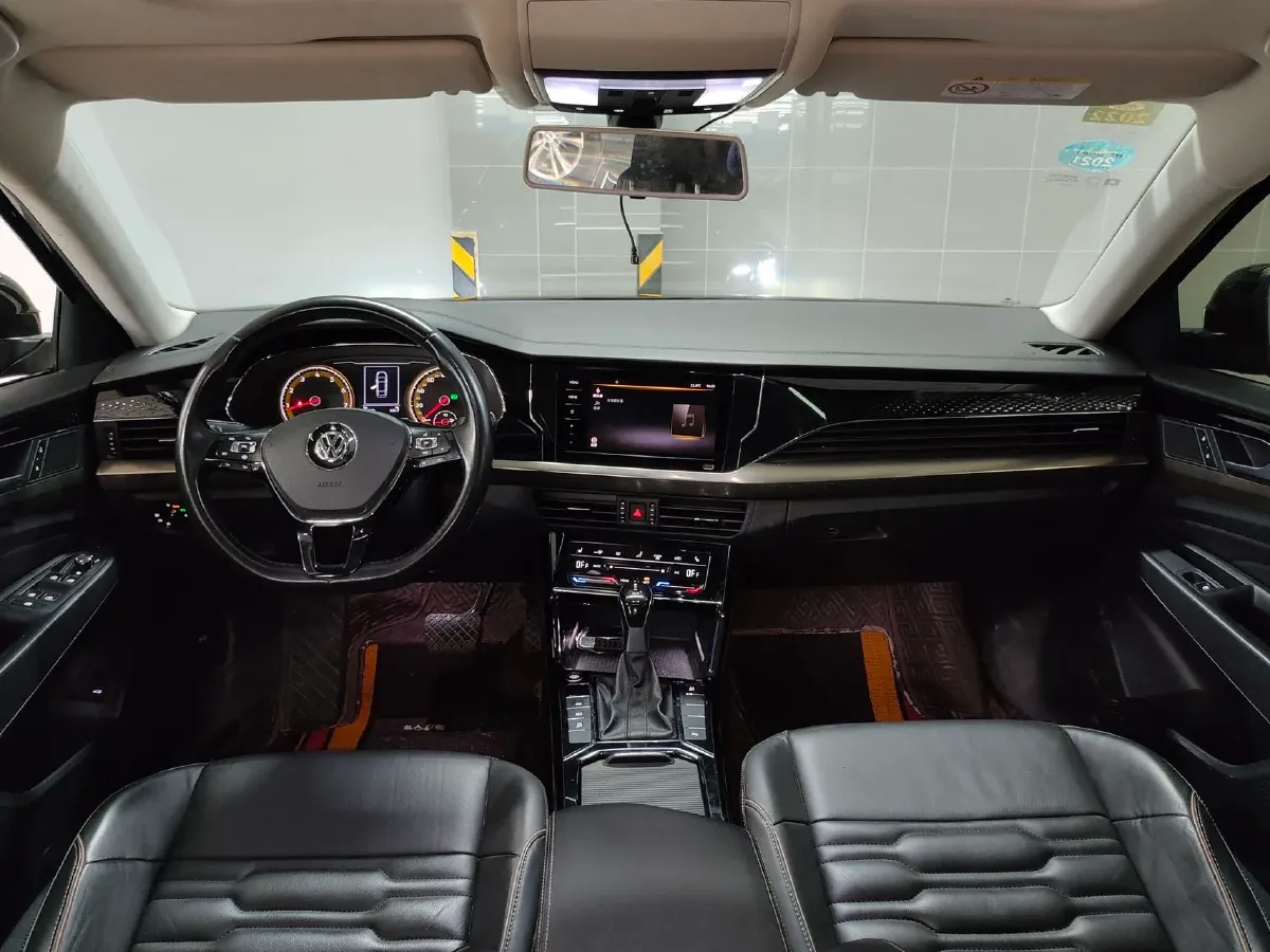 2020 Volkswagen Passat 2.0T 186HP L4 7DCT,autocango,china used car exporter,china ev exporter,chinese used car exporter,chinese used ev exporter