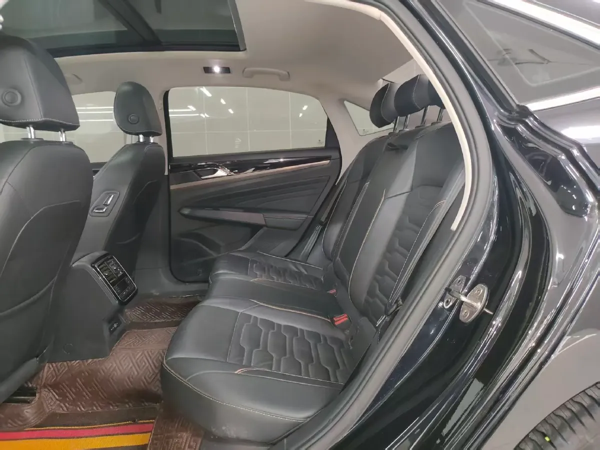 2020 Volkswagen Passat 2.0T 186HP L4 7DCT,autocango,china used car exporter,china ev exporter,chinese used car exporter,chinese used ev exporter